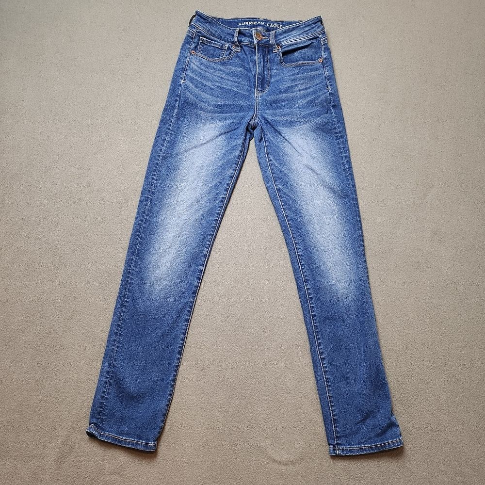 American Eagle Hi-Rise skinny jeans Size 2 regular Super Stretch